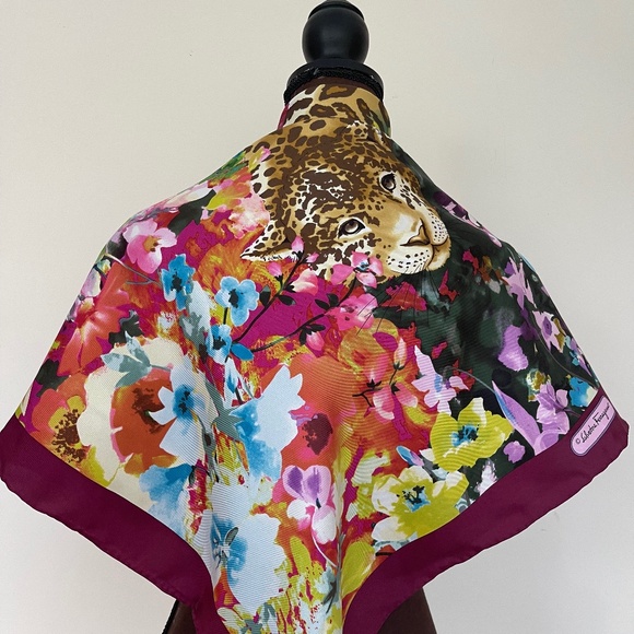 Salvatore Ferragamo Scarf Leopard in Flower Garden Burgundy Wine Wrap - Picture 8 of 16
